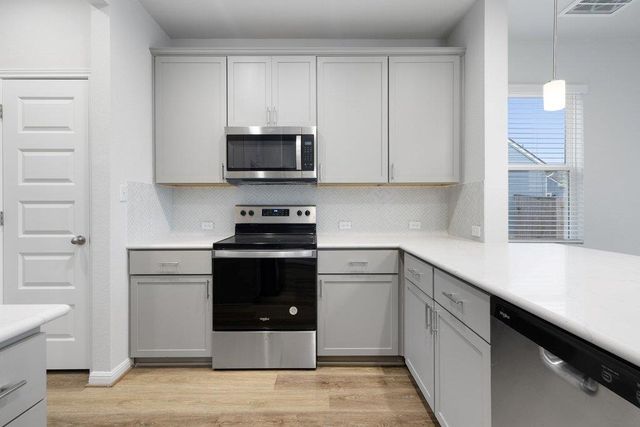 303 ELM BRANCH TRL, Taylor, TX 76574