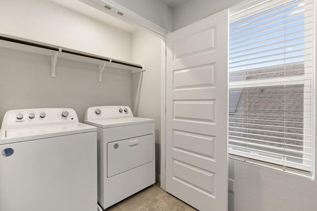 303 ELM BRANCH TRL, Taylor, TX 76574