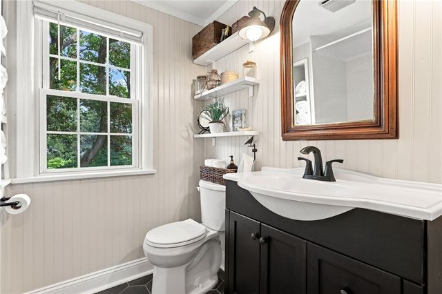 82 Rye Road, Greece, NY 14626