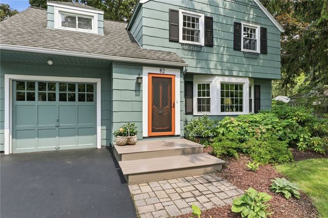 82 Rye Road, Greece, NY 14626