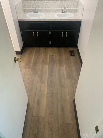 2272 Berrycreek Drive, Dayton, OH 45440