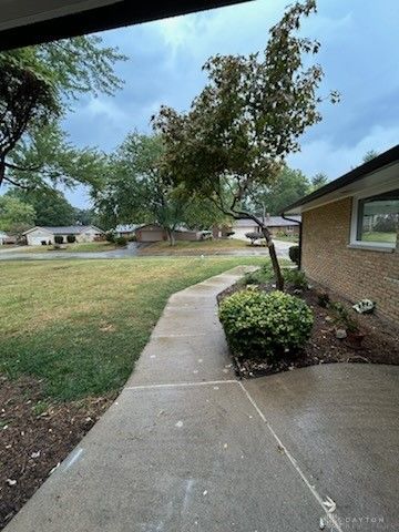 2272 Berrycreek Drive, Dayton, OH 45440