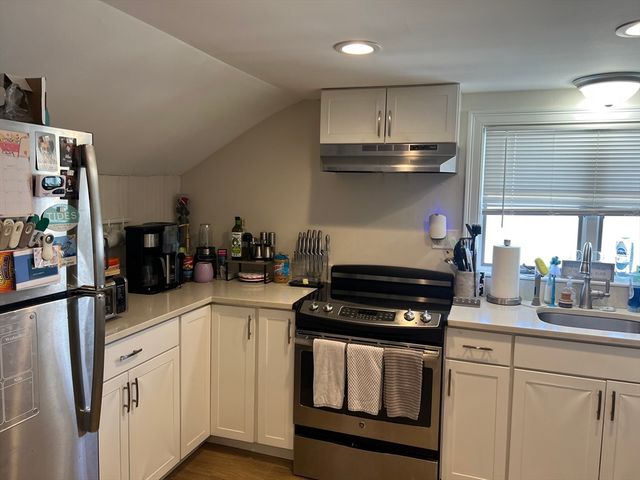 50 Humphrey Street 7, Swampscott, MA 01907