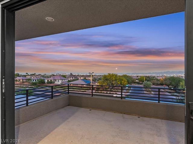 10661 Patina Hills Court, Las Vegas, NV 89135