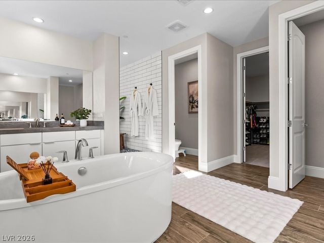 10661 Patina Hills Court, Las Vegas, NV 89135