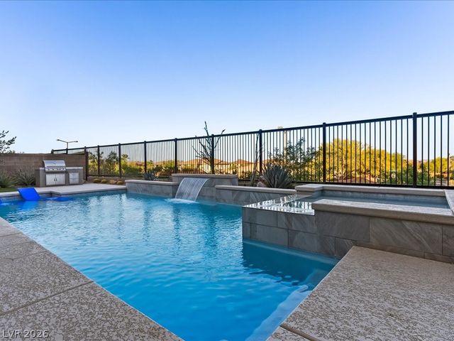 10661 Patina Hills Court, Las Vegas, NV 89135