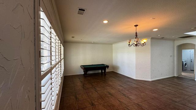 1421 Deepwell Dr, Stockton, CA 95209