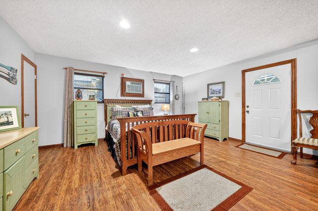 120 Turners Circle, Mabank, TX 75156