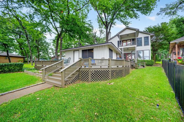 120 Turners Circle, Mabank, TX 75156