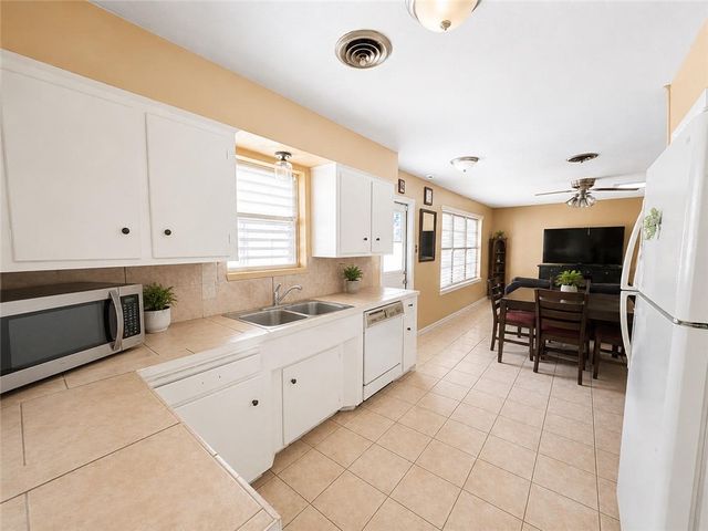 5929 Obrian Dr, Corpus Christi, TX 78413
