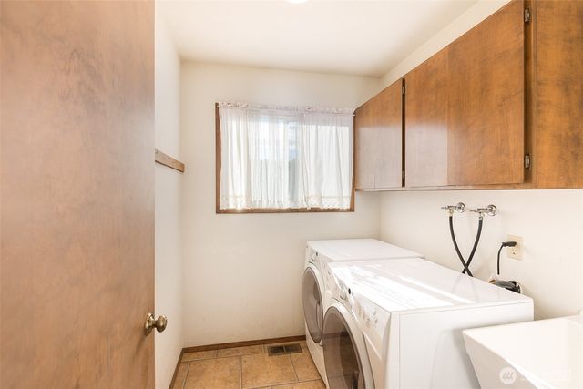 141 Bay View Street, Sequim, WA 98382