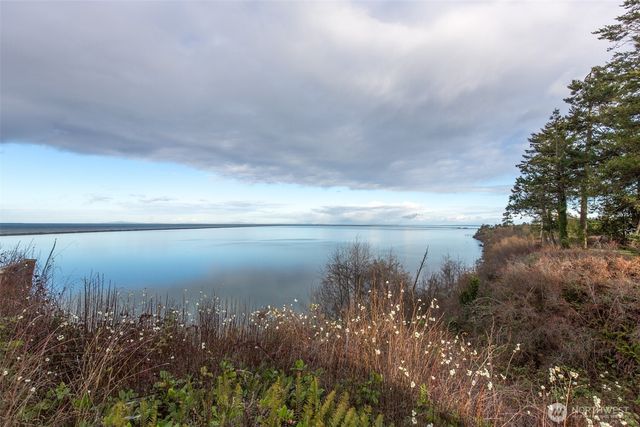 141 Bay View Street, Sequim, WA 98382