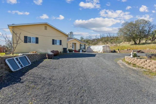 735 Swedes Flat Rd, Oroville, CA 95966