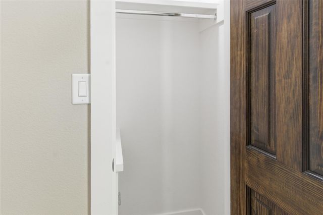 430 B N Hutcheson Street, Houston, TX 77003