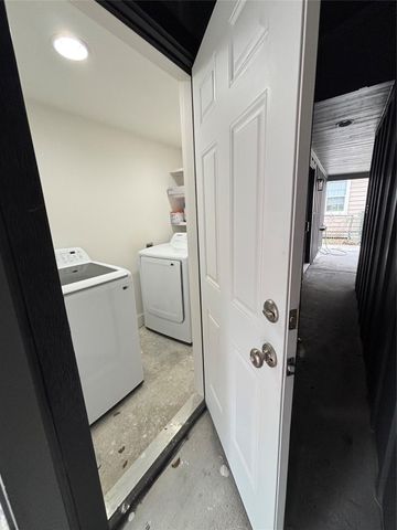 430 B N Hutcheson Street, Houston, TX 77003