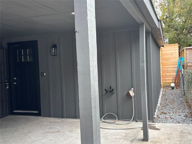 430 B N Hutcheson Street, Houston, TX 77003