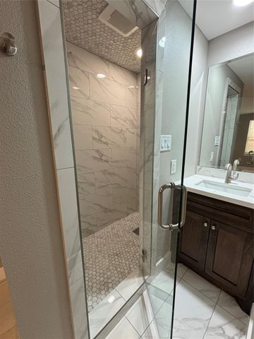 430 B N Hutcheson Street, Houston, TX 77003