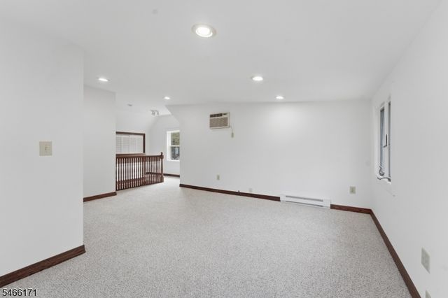38 Forest Ave, Verona Twp., NJ 07044