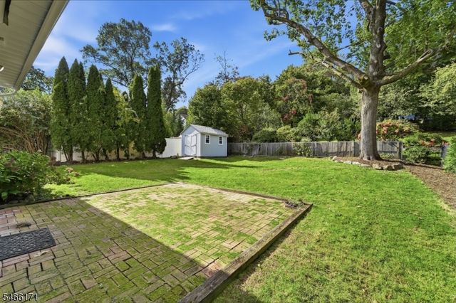 38 Forest Ave, Verona Twp., NJ 07044