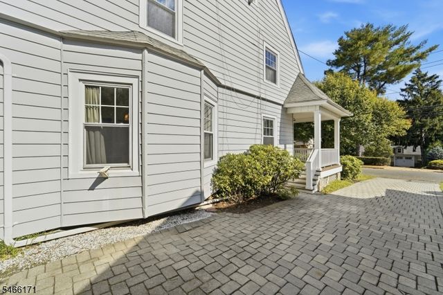 38 Forest Ave, Verona Twp., NJ 07044