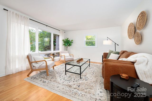 65 Rash Road, Asheville, NC 28806