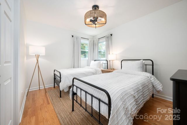 65 Rash Road, Asheville, NC 28806