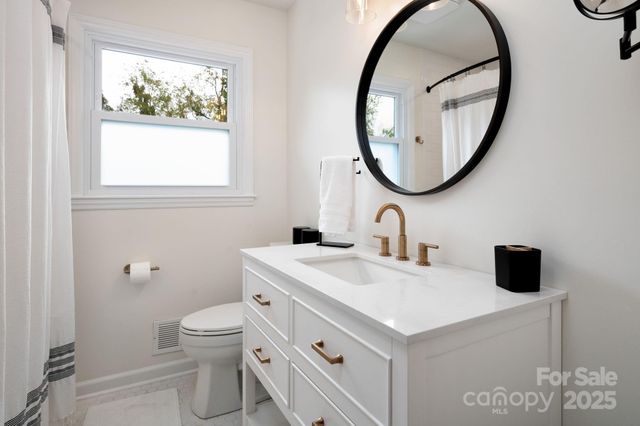 65 Rash Road, Asheville, NC 28806