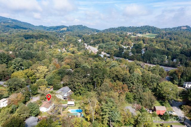 65 Rash Road, Asheville, NC 28806
