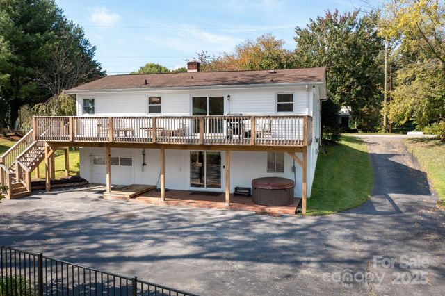 65 Rash Road, Asheville, NC 28806