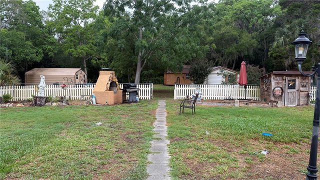 4076 S OAKHURST DRIVE, Homosassa, FL 34446