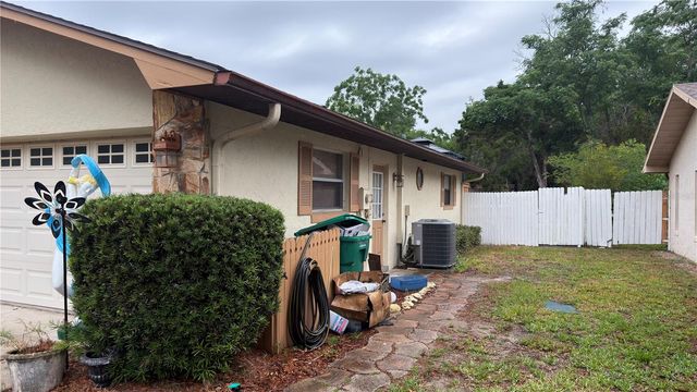 4076 S OAKHURST DRIVE, Homosassa, FL 34446