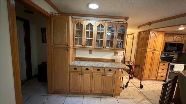 4076 S OAKHURST DRIVE, Homosassa, FL 34446
