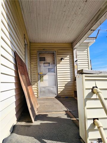 221 Vine St, Canonsburg, PA 15317