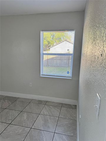 1112 MARTIN STREET C, Haines City, FL 33844