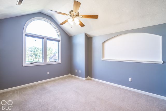 3634 N Hunters Court, Greenfield, IN 46140