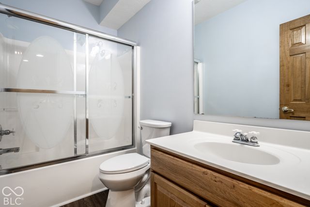 3634 N Hunters Court, Greenfield, IN 46140