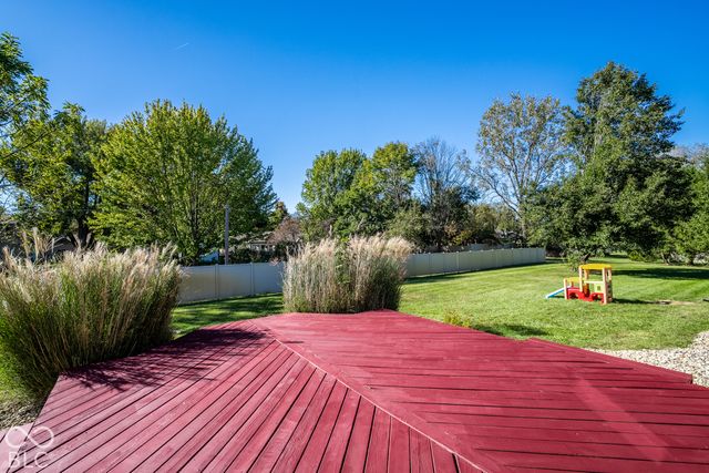 3634 N Hunters Court, Greenfield, IN 46140