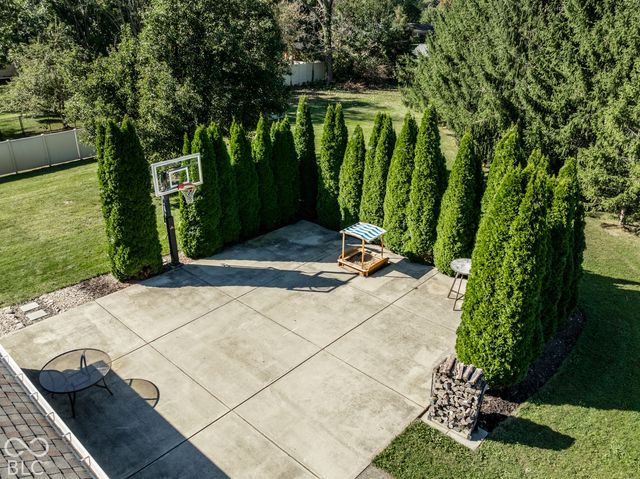 3634 N Hunters Court, Greenfield, IN 46140