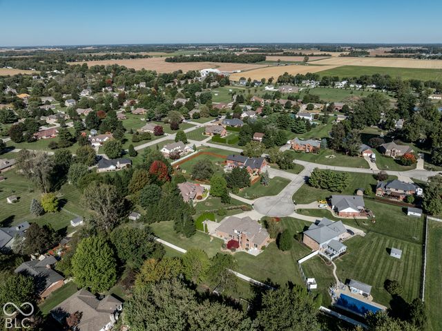 3634 N Hunters Court, Greenfield, IN 46140