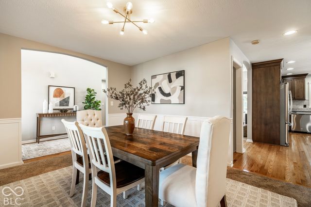 3634 N Hunters Court, Greenfield, IN 46140