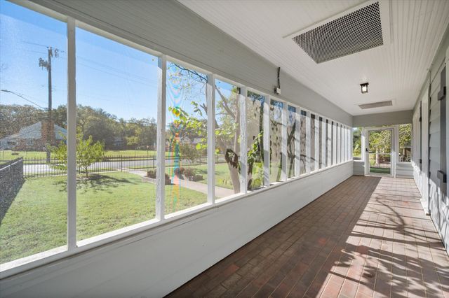 1100 Governors Drive, Corsicana, TX 75110