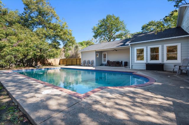 1100 Governors Drive, Corsicana, TX 75110