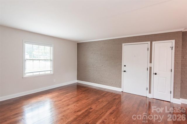 4915 Park Road F, Charlotte, NC 28209