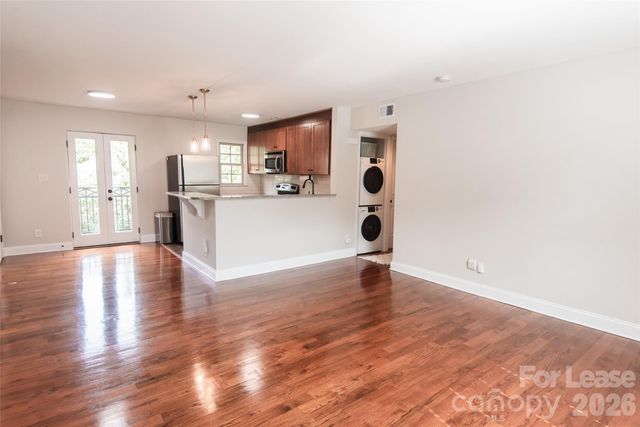 4915 Park Road F, Charlotte, NC 28209