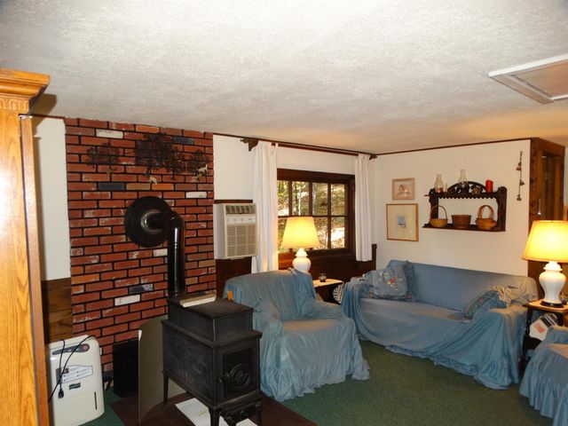 28 Staddle Hill Road, Winchester, NH 03470