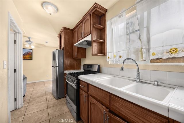 2031 E Spaulding Way, Long Beach, CA 90804