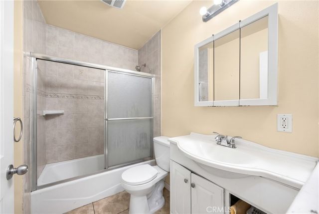 2031 E Spaulding Way, Long Beach, CA 90804