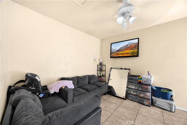 2031 E Spaulding Way, Long Beach, CA 90804