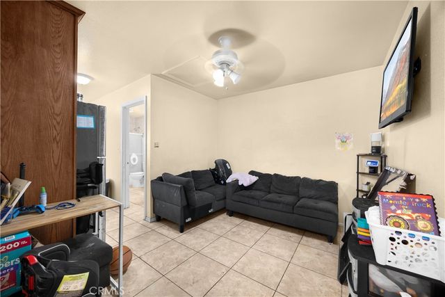 2031 E Spaulding Way, Long Beach, CA 90804