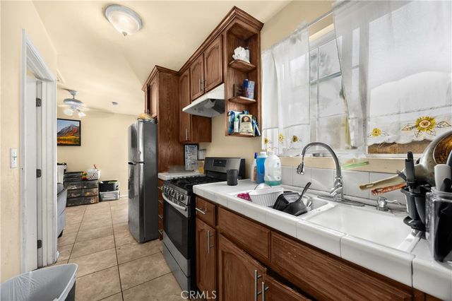 2031 E Spaulding Way, Long Beach, CA 90804